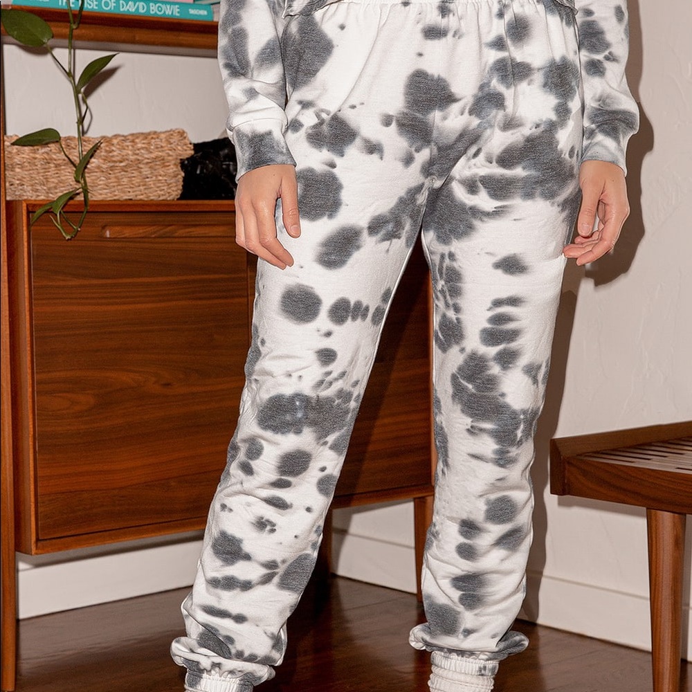 LULUS NWT Choose Happy Washed Black Tie-Dye Joggers